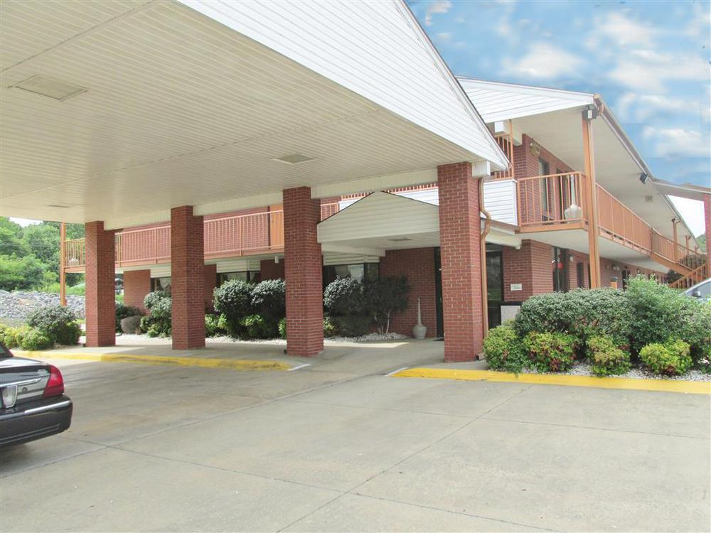 America'S Best Value Inn & Suites Sheridan Exterior photo